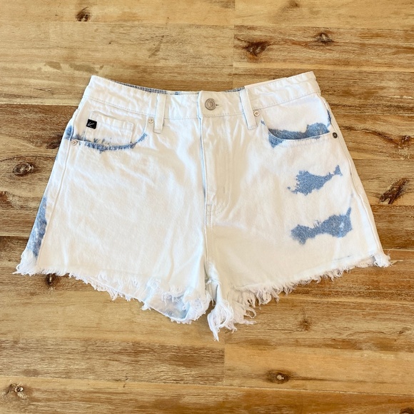 KanCan Bleached Shorts NWT - Picture 1 of 2